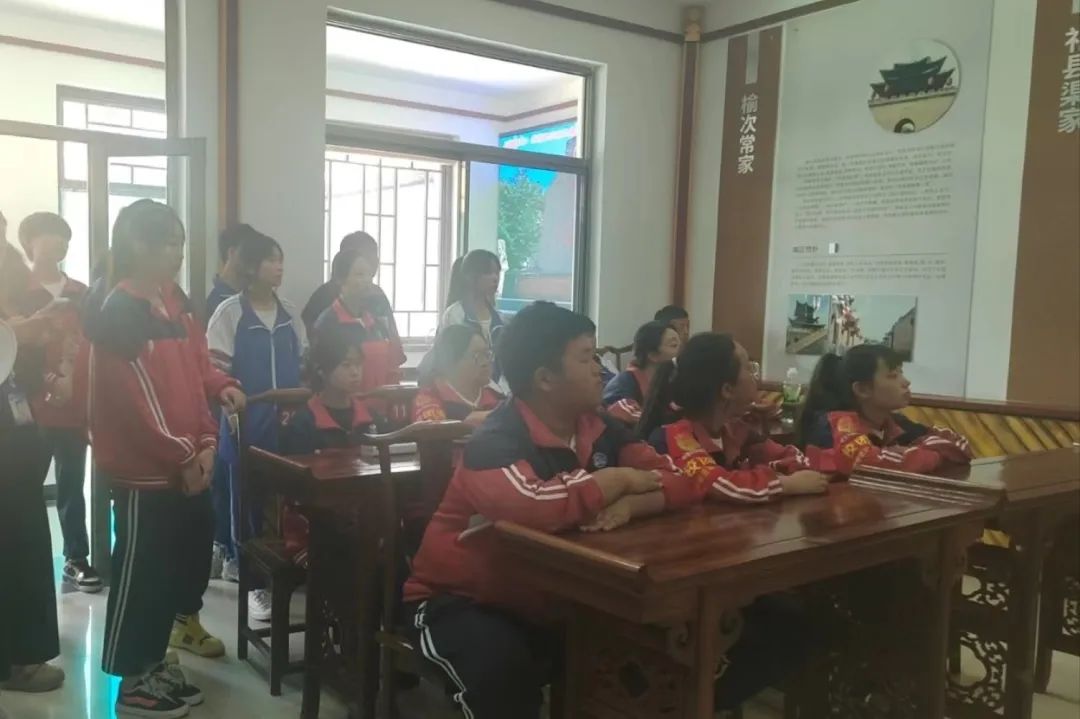 走进中华傅山园