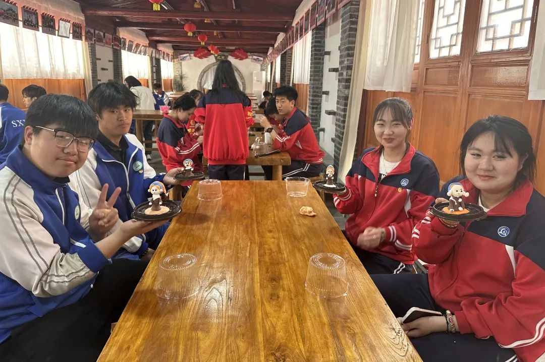 走进中华傅山园