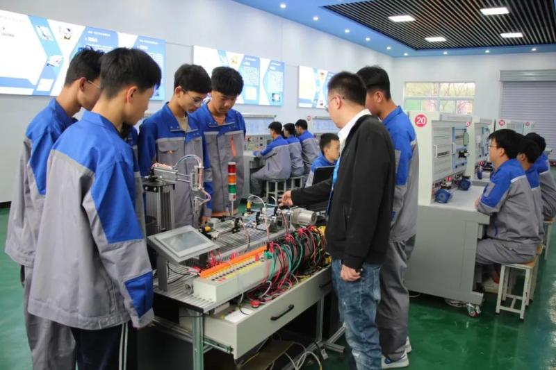 山西行知技工学校2025年招生简章 (升学有途径 就业有保障)